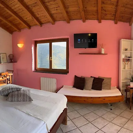 Panoramic Rural House With Garden Chiusanico