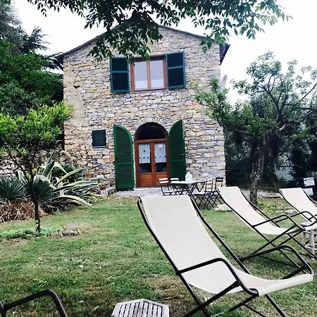 Panoramic Rural House With Garden Chiusanico
