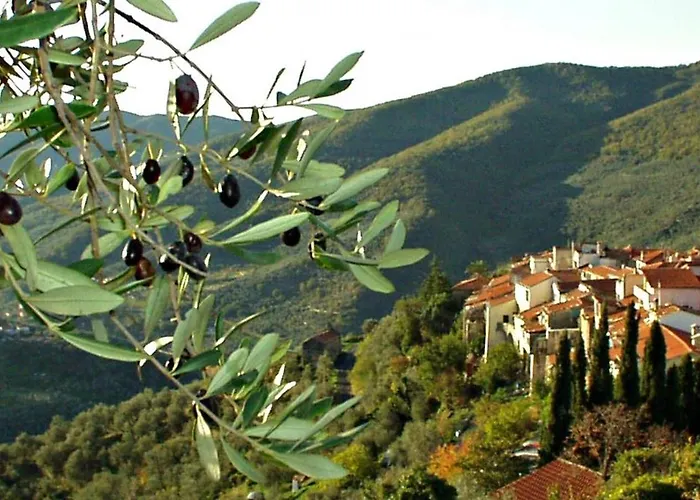 Panoramic Rural House With Garden Ferienhaus *