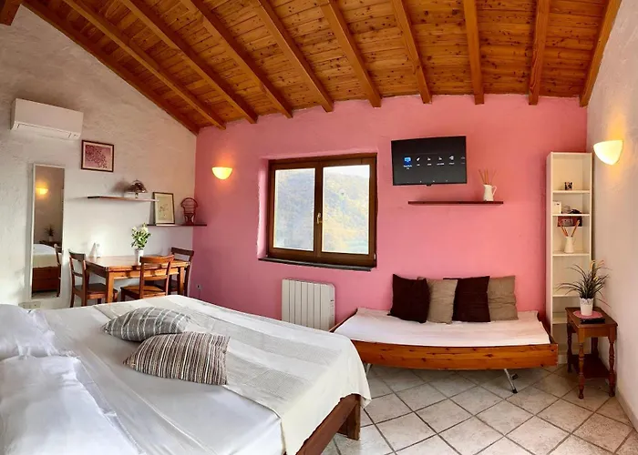 Ferienhaus Panoramic Rural House With Garden *