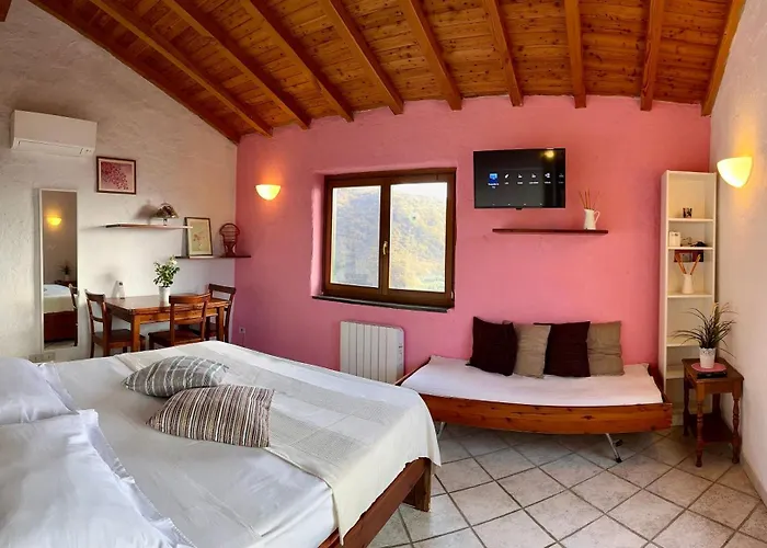 Panoramic Rural House With Garden Prázdninový dům Chiusanico