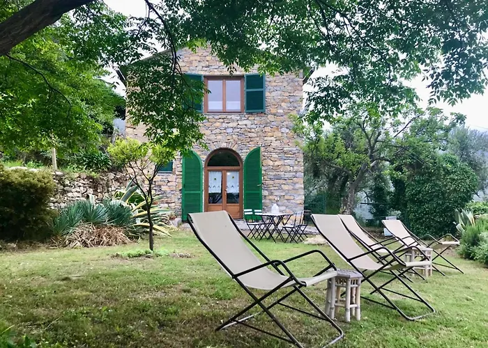 Panoramic Rural House With Garden Chiusanico